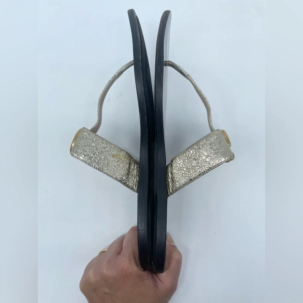 Gucci Metallic Gold leather GG marmont thong sandals flat EU 39.5 - Picture 5 of 12